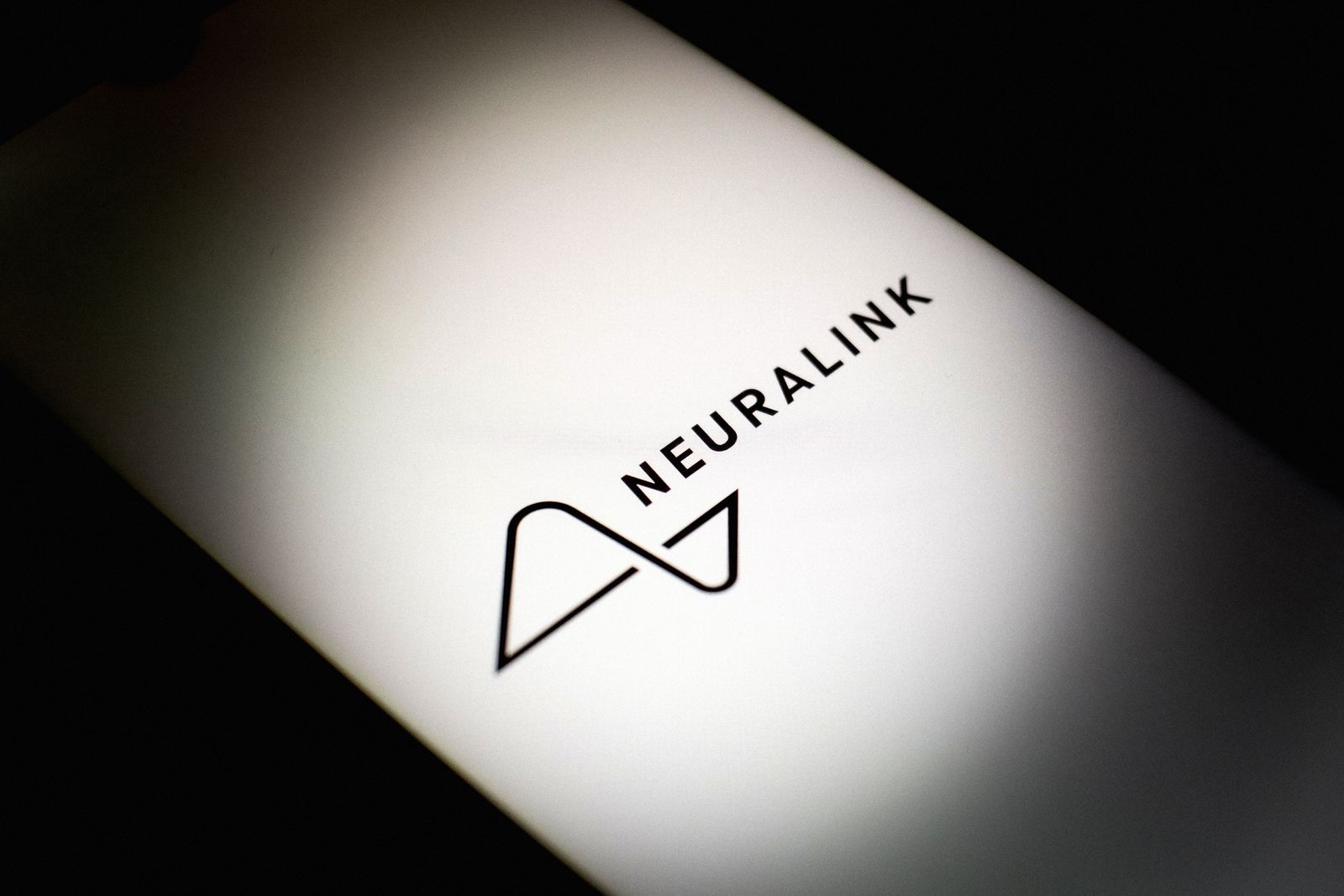 Elon Musk’s Neuralink Files to Trademark ‘Telepathy’